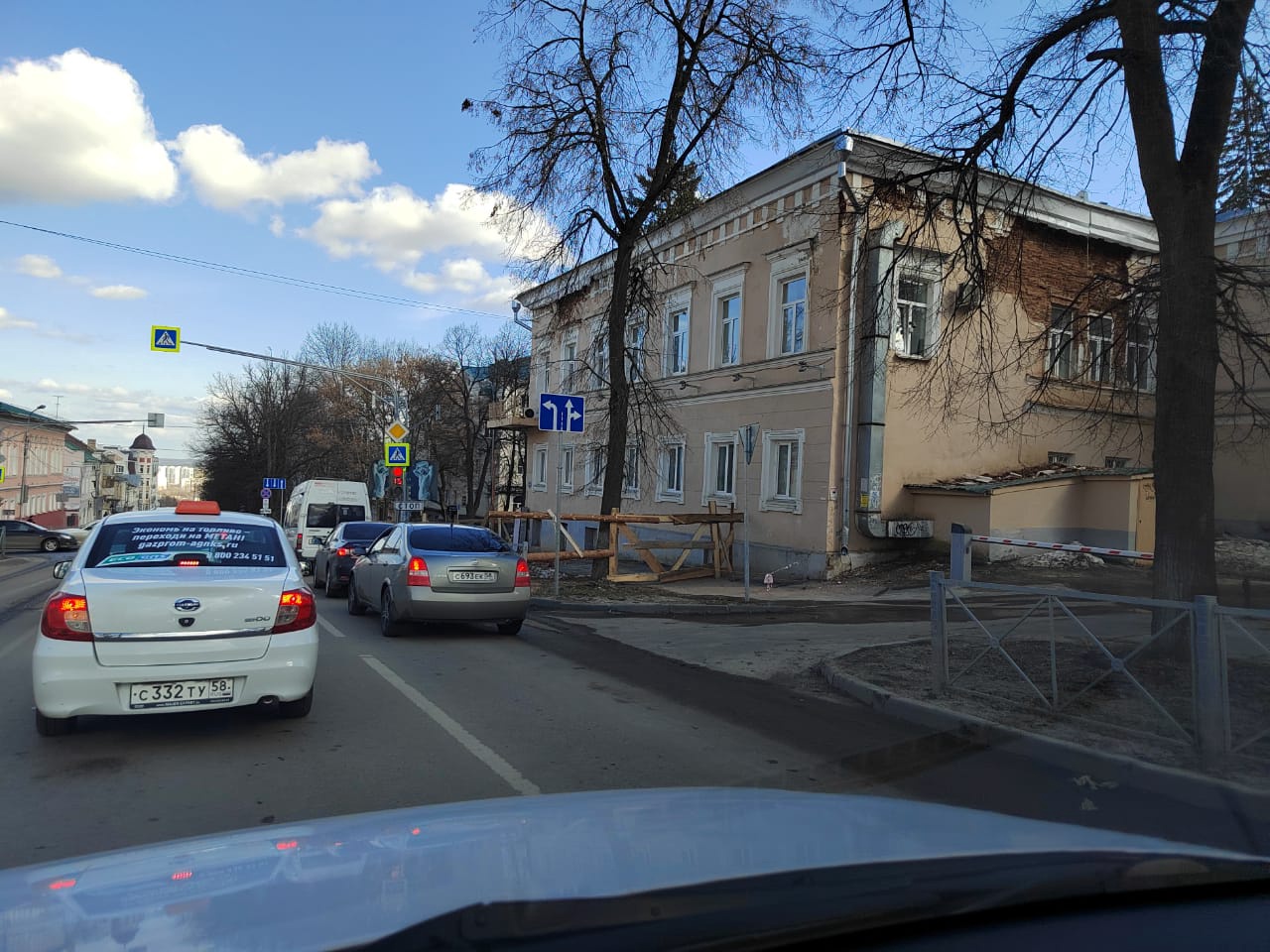 В центре Пензы у здания службы архитектуры обрушилась часть стены