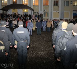 Олег Мельниченко встретил вернувшихся из Украины бойцов Росгвардии