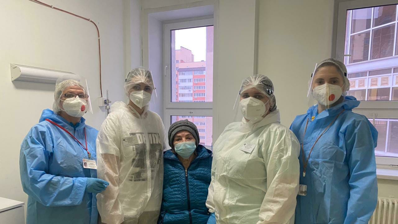 В Пензе медики спасали жизнь 84-летней пациентке с ковидом