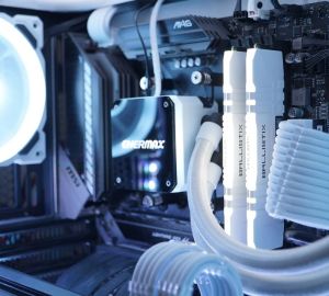 Житель Сердобского района остался без компьютера после 2 визитов «друзей»