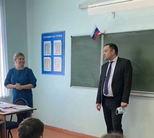 Министр образования области посетил учебные заведения Кузнецка с проверкой