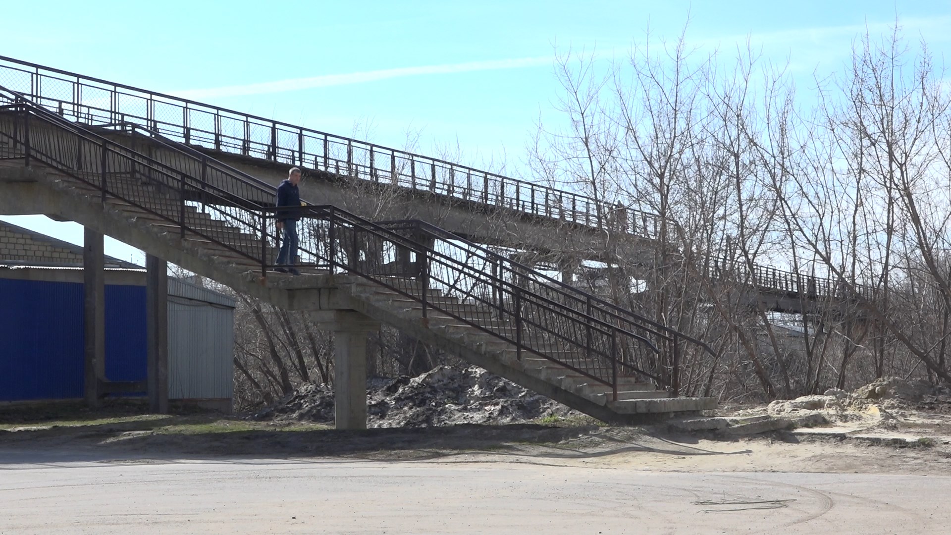 Кузнечан предупредили о перекрытии пешеходного моста на улице Свердлова