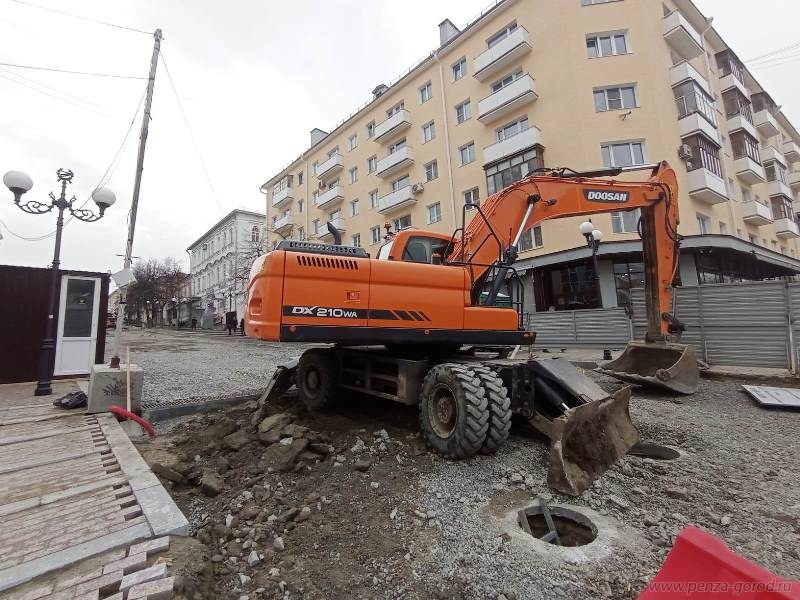 В мэрии назвали сроки окончания ремонта верха улицы Московской