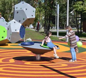 Пензенские родители стали чаще контролировать детей через смартфон