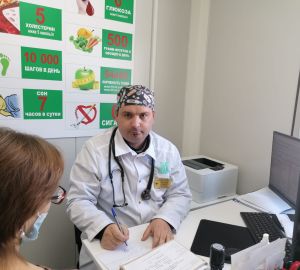 В Мокшанскую больницу устроились два молодых врача по программе «Земский доктор»