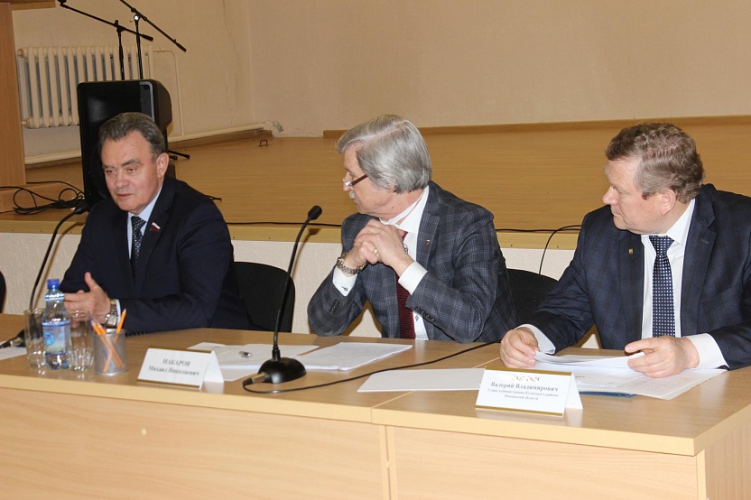 Валерий Лидин: «Каждый третий житель региона пользуется мерами соцподдержки»