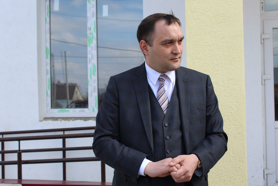 Ремонт спортшколы в Белинском завершат к 1 сентября