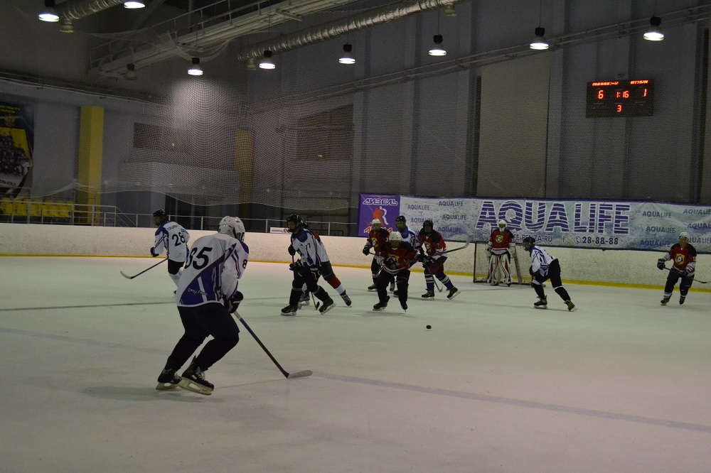 Пензенцев приглашают на финальный матч любительской лиги по хоккею