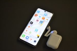 Россияне начали меньше слушать музыку