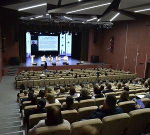 Участники конференции закупок получили возможность задать вопросы напрямую Минфину РФ