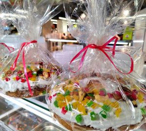 Магазин «Караван» приглашает за авторскими куличами