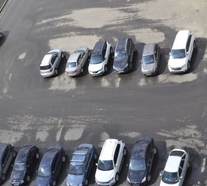 Пьяный кузнечанин решил покататься на угнанном автомобиле, но ему помещали полицейские