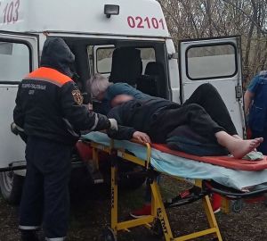 Пензенские спасатели помогли рыбаку, который сломал ногу