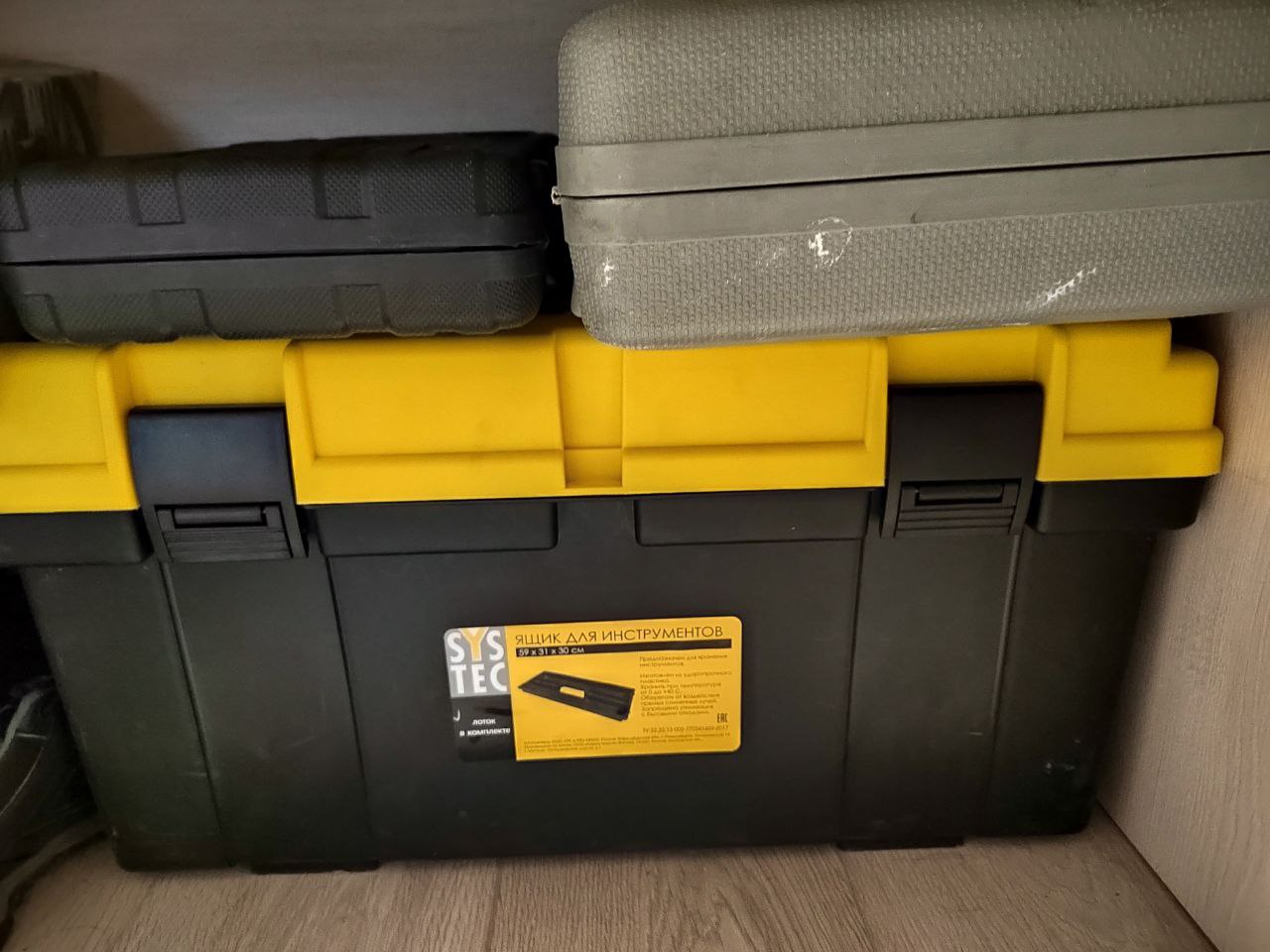 Молодому кузнечанину грозит 5 лет тюрьмы за кражу инструментов