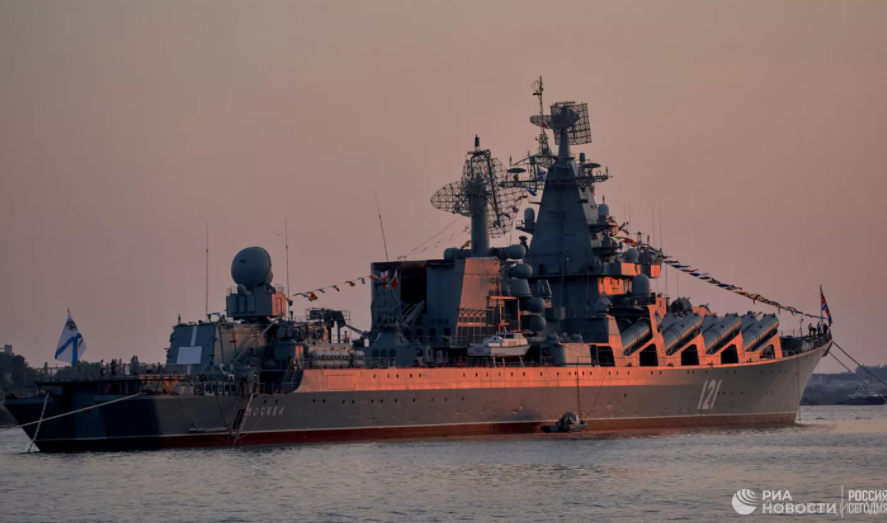 На ракетном крейсере «Москва» сдетонировал боезапас