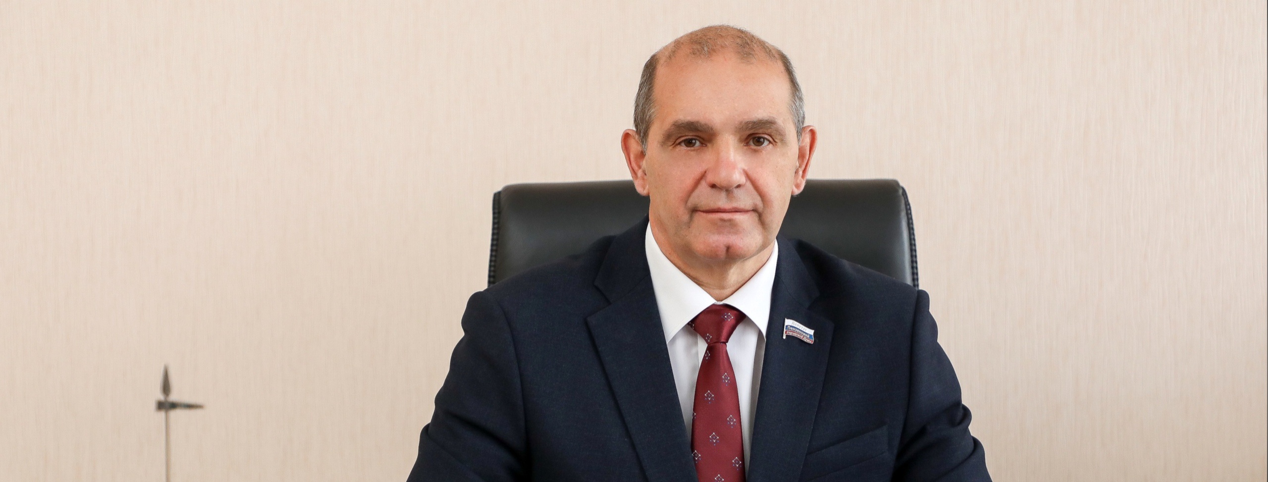 Владимир Мутовкин поздравил пензенцев с праздником Святой Пасхи