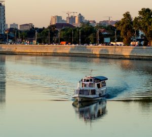 В России появились круизы по Волге «только для взрослых»