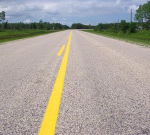 Жители Лунинского района опасаются обрушения моста, соединяющего два села