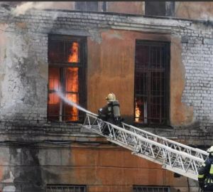 В результате пожара в НИИ пострадало 20 человек