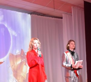 В Пензе со школой попрощались более 2 тысяч учеников