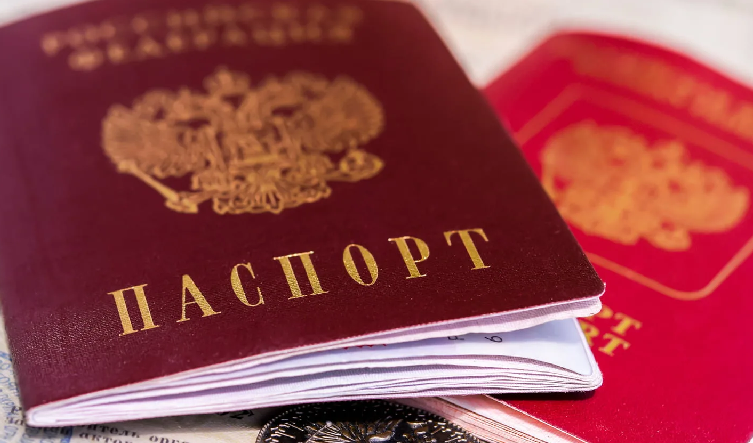 Президент РФ упростил получение российского гражданства для жителей Херсонской и Запорожской областей