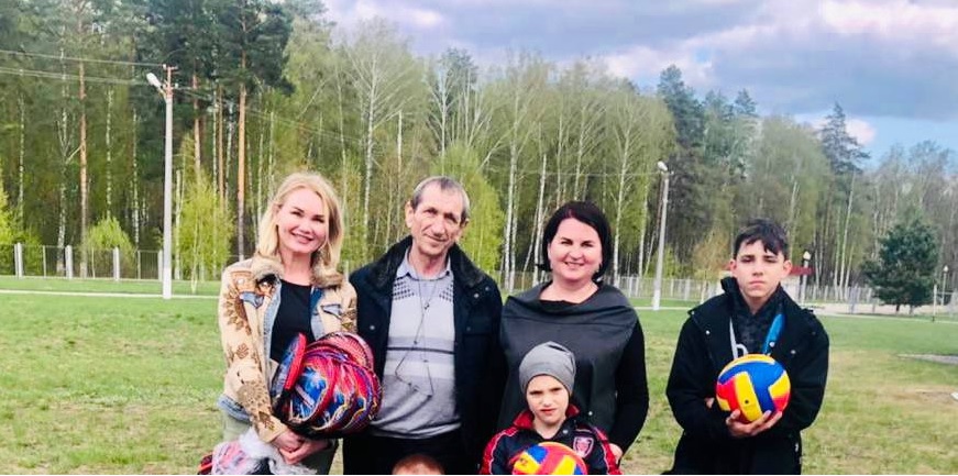 Ольга Чистякова подарила эвакуированным из Донбасса детям спортивный инвентарь