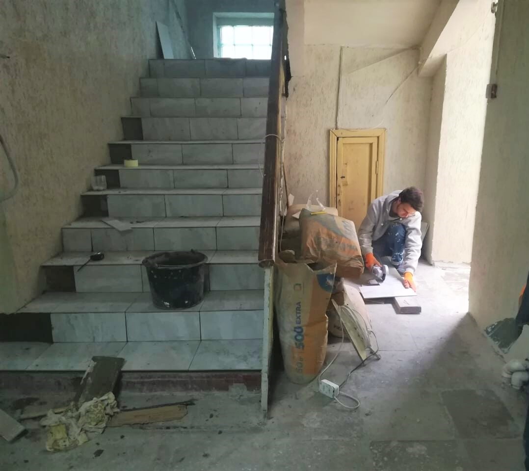 Специалисты приступили к капремонту в Бековской участковой больнице