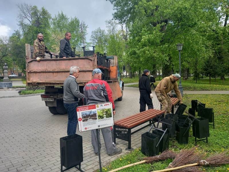 В Пензе на улицы города вернули скамейки