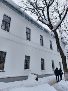 В Пензе МУП заплатит более 250 000 рублей за падение льда на автомобиль