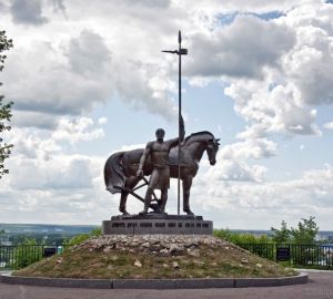 В Пензе организуют срочный ремонт памятника Первопоселенцу