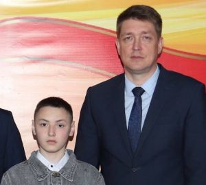 В Пензе мальчика с непростой судьбой пригласили в областной Минтруд