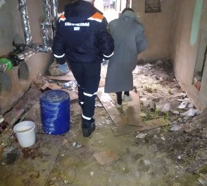 В Пензе спасли кричавшую из подвала женщину