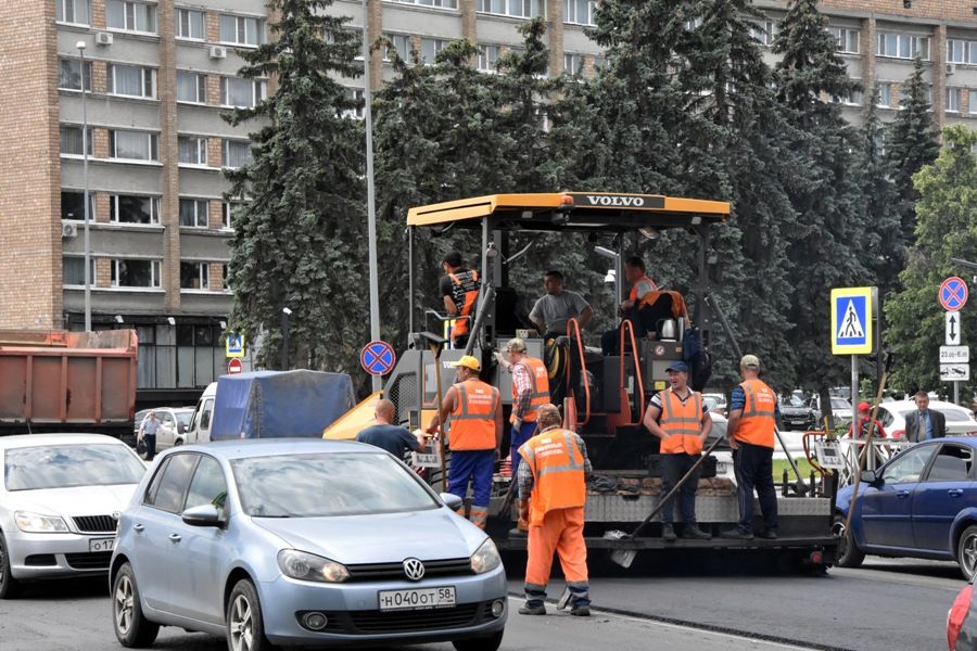 На улице Белинского в Кузнецке отремонтируют тротуар с двух сторон