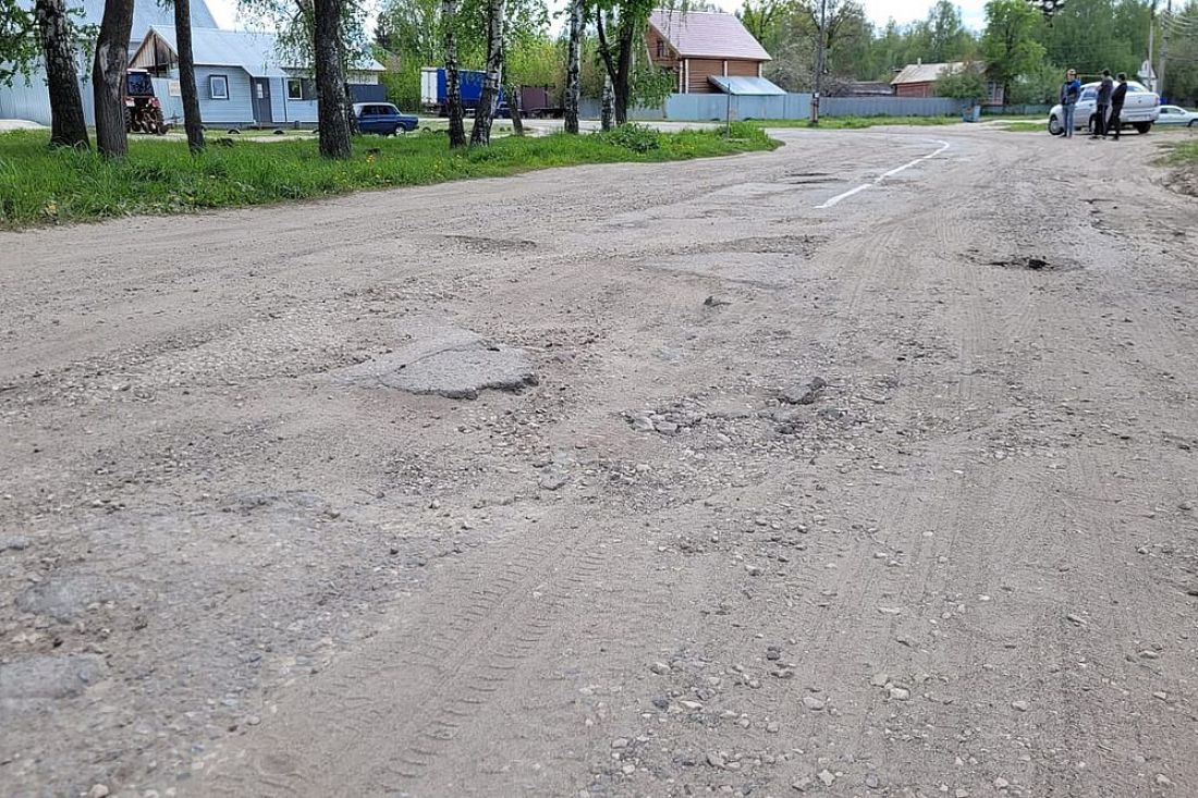 Жителям Сурска пообещали отремонтировать дороги