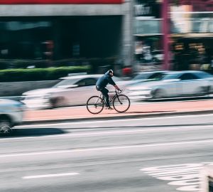 В Заречном бывший уголовник угнал велосипед и выбросил его