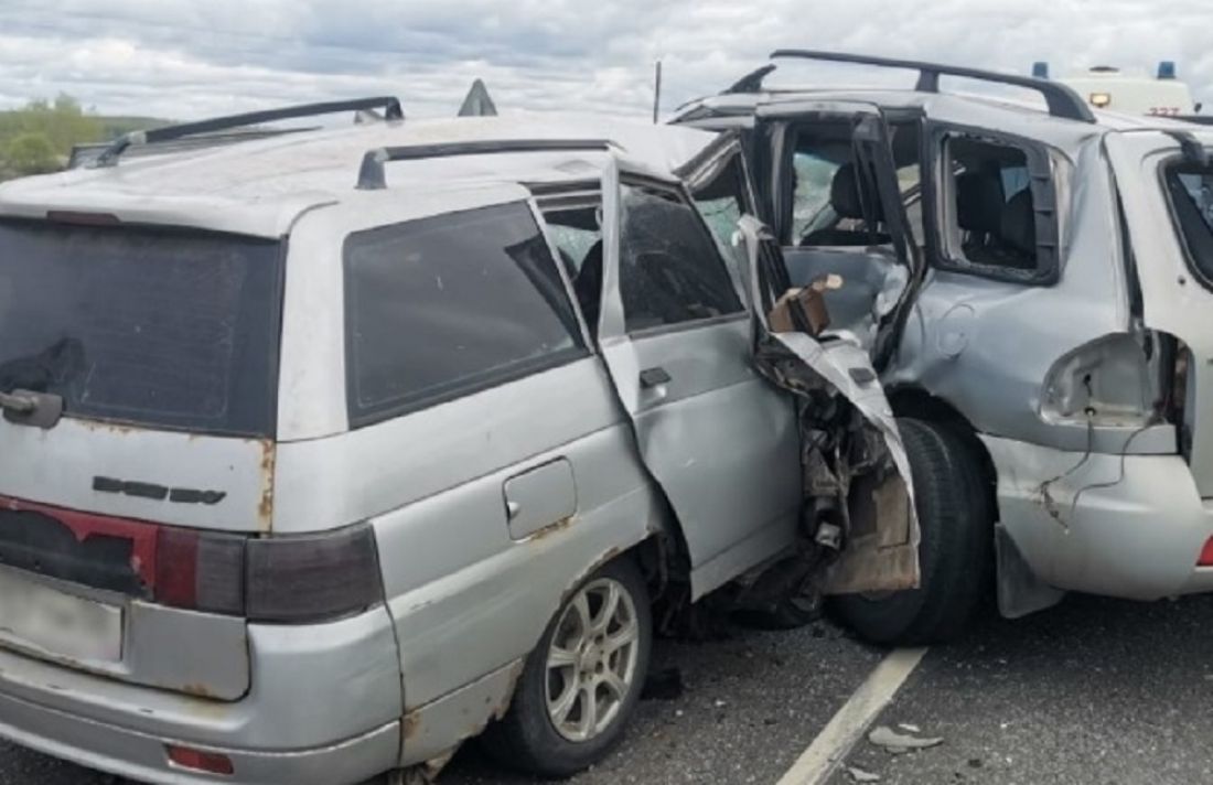 В Башмаковском районе одна легковушка влетела в другую