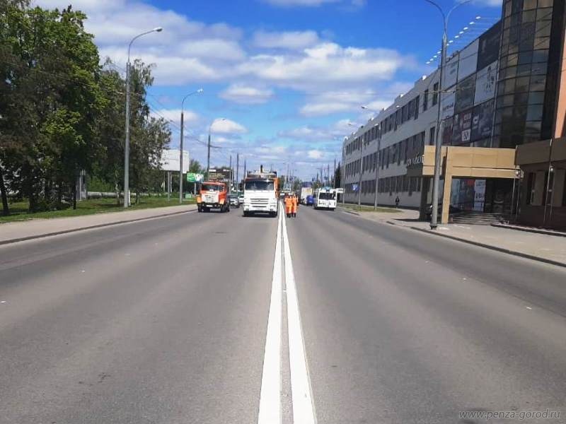 В Пензе дорожники приступили к нанесению разметки термопластиком