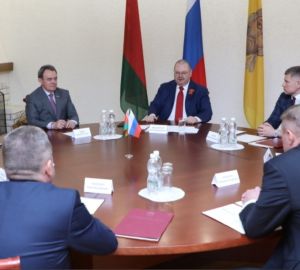 Олег Мельниченко обсудил вопросы импортозамещения с представителями Беларуси