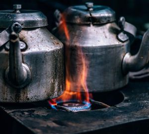 Полицейские задержали жительницу Сердобска, ударившую чайником бывшего сожителя