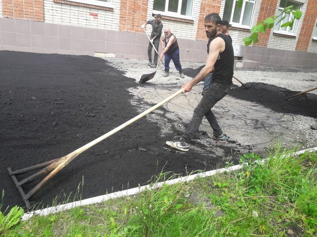 В Пензенской области завершилось благоустройство территорий у здания роддома в Сердобске