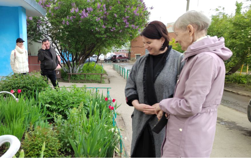 Ольга Чистякова поддержала инициативу жителей Терновки провести конкурс на лучшее озеленение