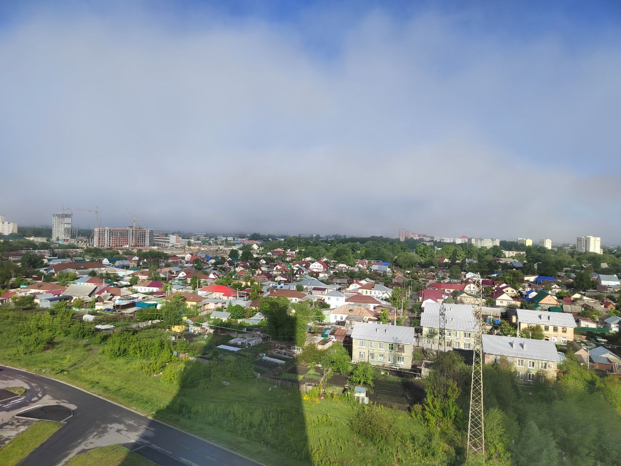 В Пензе Западную поляну затянуло сизым дымом