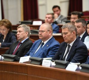 Олег Мельниченко принял участие в обсуждении вопросов нацбезопасности в регионах ПФО