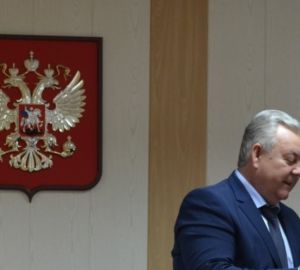 В Пензе коллективу Октябрьского районного суда представили нового председателя Тимура Сидорова