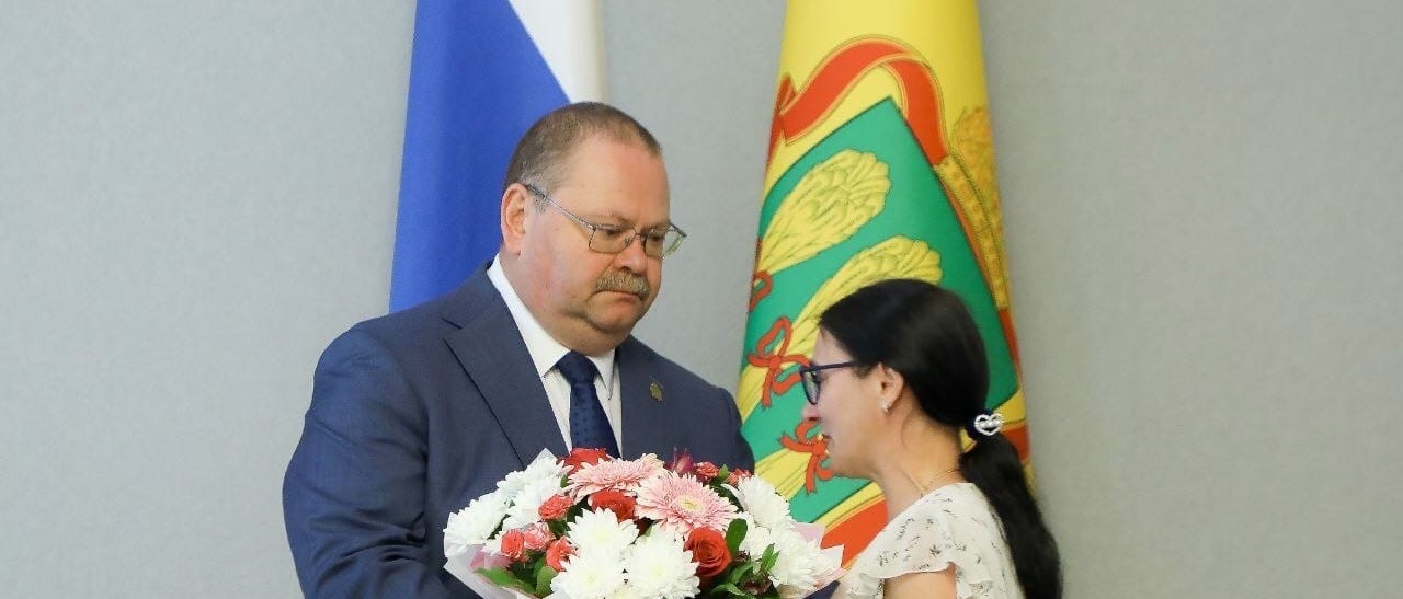 Олег Мельниченко передал Ордена Мужества родственникам погибших в спецоперации бойцов