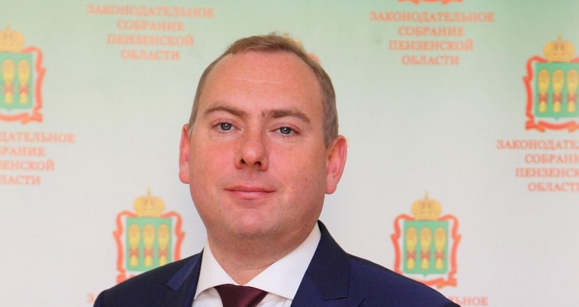 Владимир Вдонин помог организовать турнир по мини-футболу в Вадинском районе