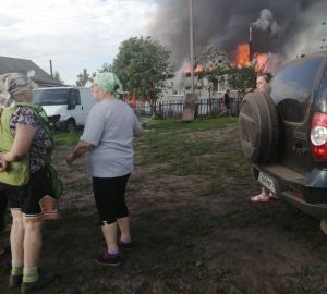 В Пензенской области удалось предотвратить сильное возгорание целой улицы в селе Старое Славкино