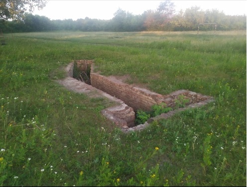 Каменские школьники на уроке ОБЖ прячутся в окопах