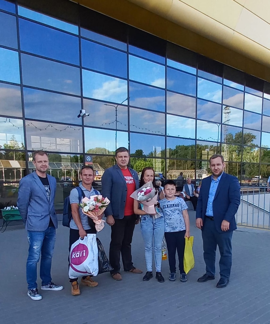 Пензенская "ОПОРА РОССИИ" помогла воссоединиться семье из Донбасса