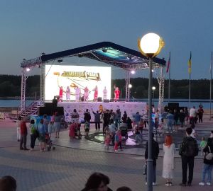 В Пензе фестиваль «Канитель» завершился салютом